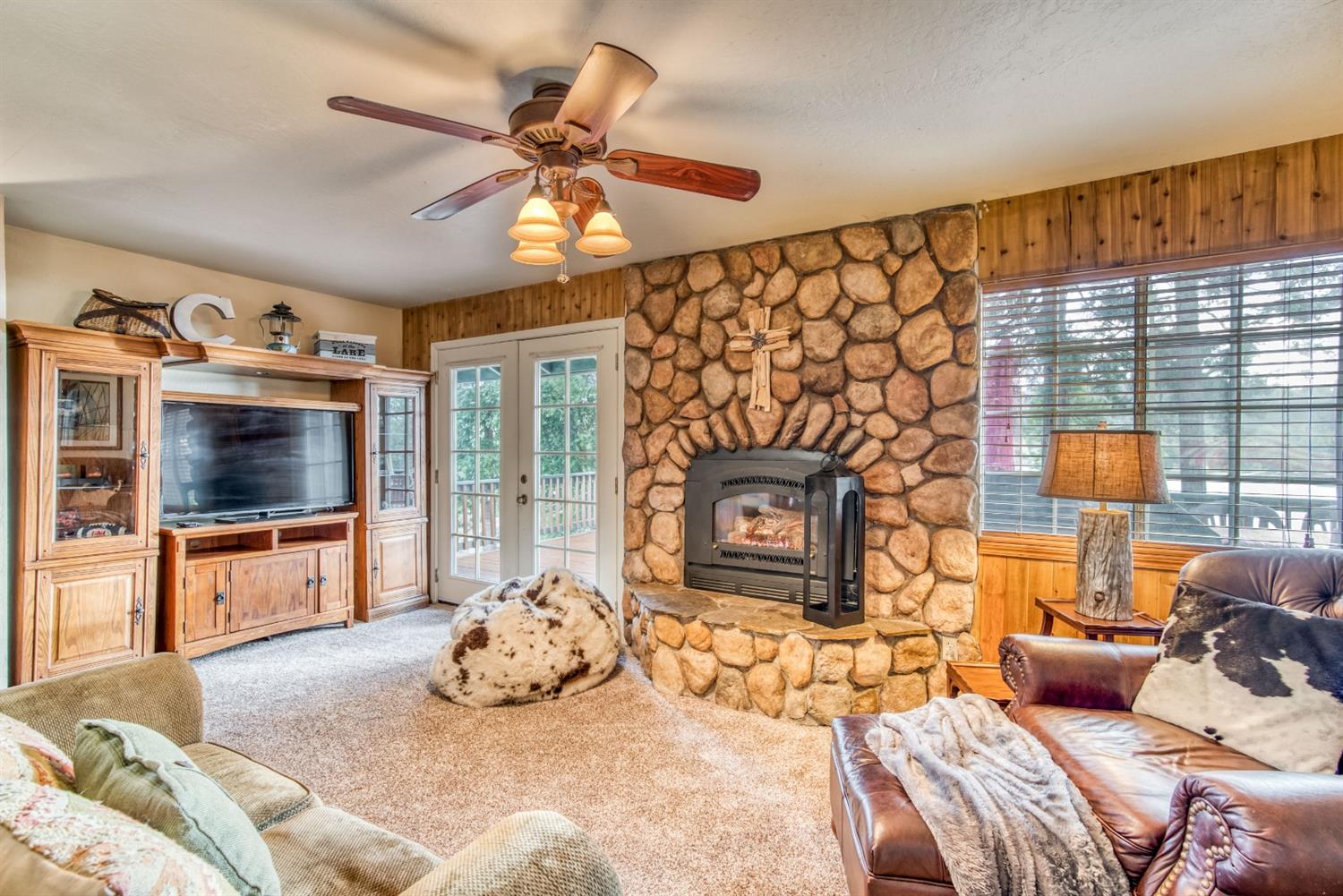 53696 Acorn Road Bass Lake, CA 93604 - Photo 32 of 69 Gallery Image 32