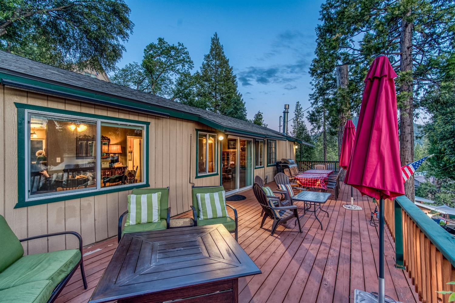 53696 Acorn Road Bass Lake, CA 93604 - Photo 5 of 69 Gallery Image 5