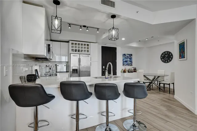 $659,000 | 999 Southwest 1st Avenue, Unit 1807, Miami, FL 33130