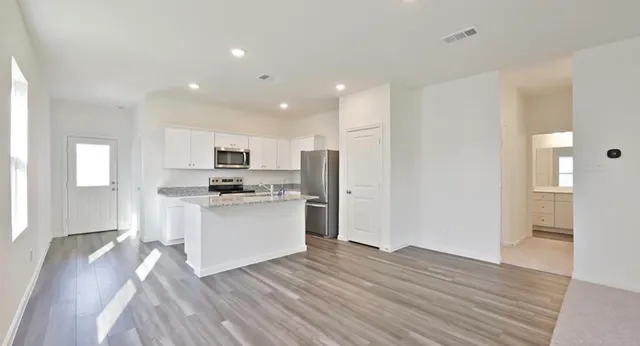 $1,700 | 524 Halifax Court, Montgomery, TX 77316