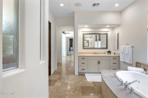 $2,695,000 | 8184 East Wingspan Way, Scottsdale, AZ 85255