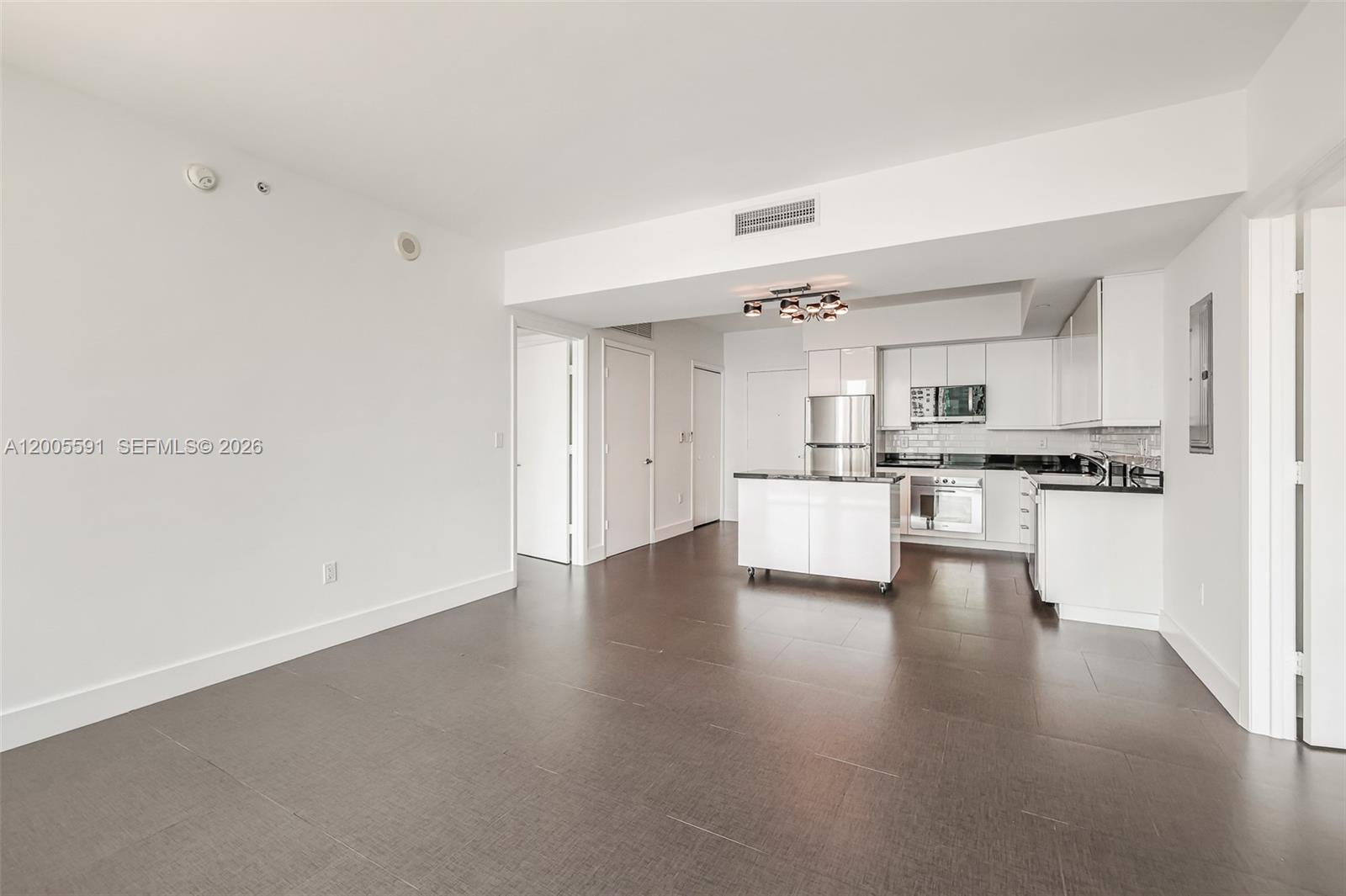 92 Southwest 3rd Street, Unit 2212 Miami, FL 33130 - Photo 15 of 50