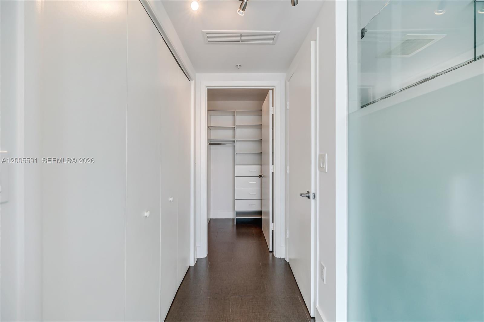 92 Southwest 3rd Street, Unit 2212 Miami, FL 33130 - Photo 26 of 50