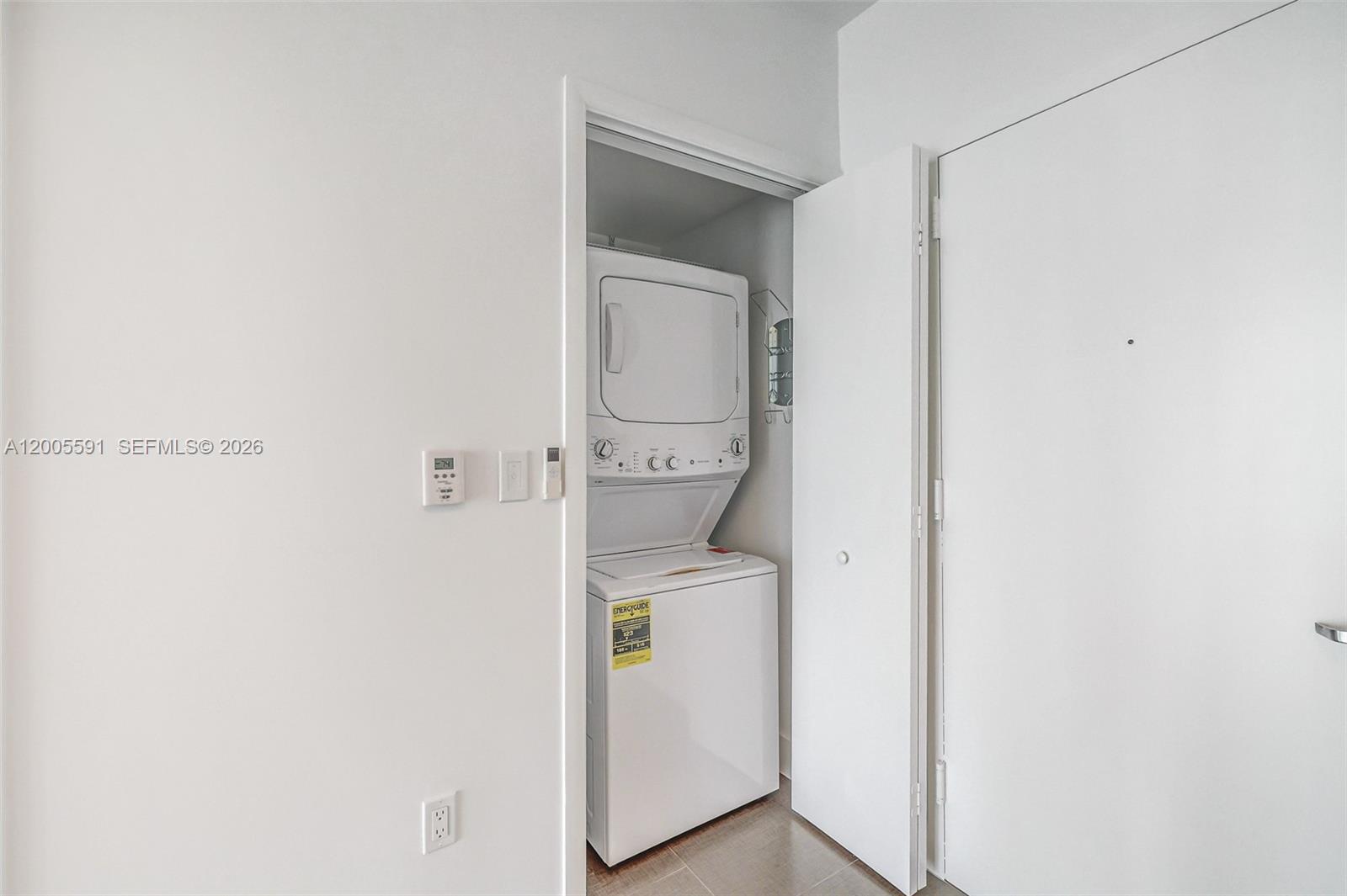 92 Southwest 3rd Street, Unit 2212 Miami, FL 33130 - Photo 35 of 50