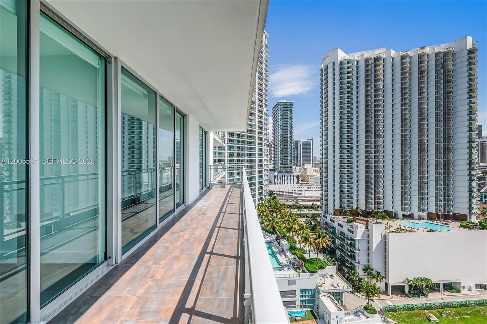 92 Southwest 3rd Street, Unit 2212 Miami, FL 33130 - Photo 38 of 50