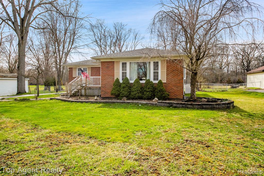 3302 Grant Road Rochester Hills, MI 48309 - Photo 3 of 40