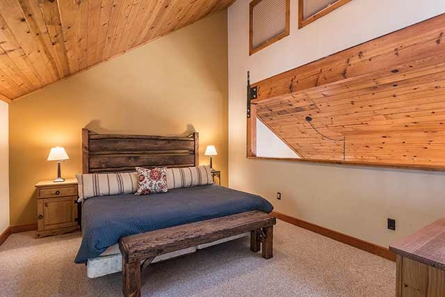 11880 Baden Road Truckee, CA 96161 - Photo 7 of 14 Gallery Image 7