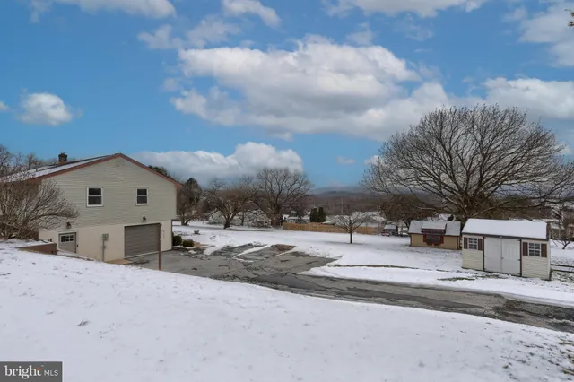 $415,000 | 121 Mimosa Lane, Leesport, PA 19533