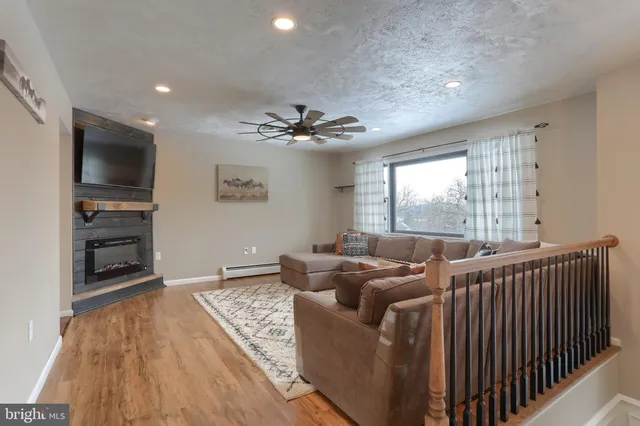 $415,000 | 121 Mimosa Lane, Leesport, PA 19533