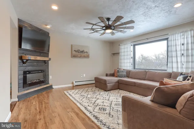 $415,000 | 121 Mimosa Lane, Leesport, PA 19533