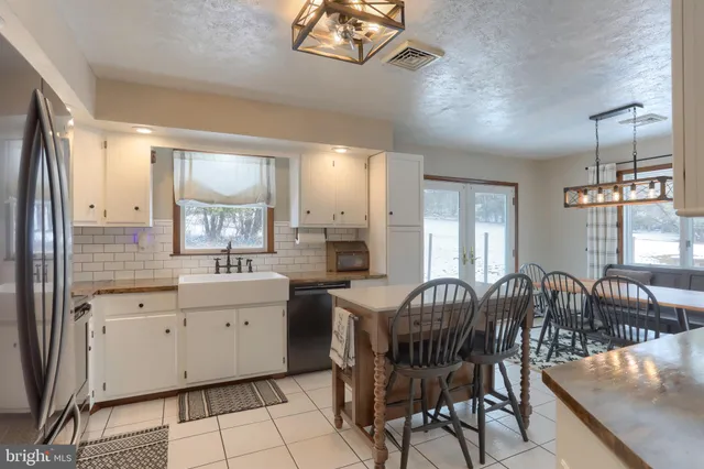 $415,000 | 121 Mimosa Lane, Leesport, PA 19533