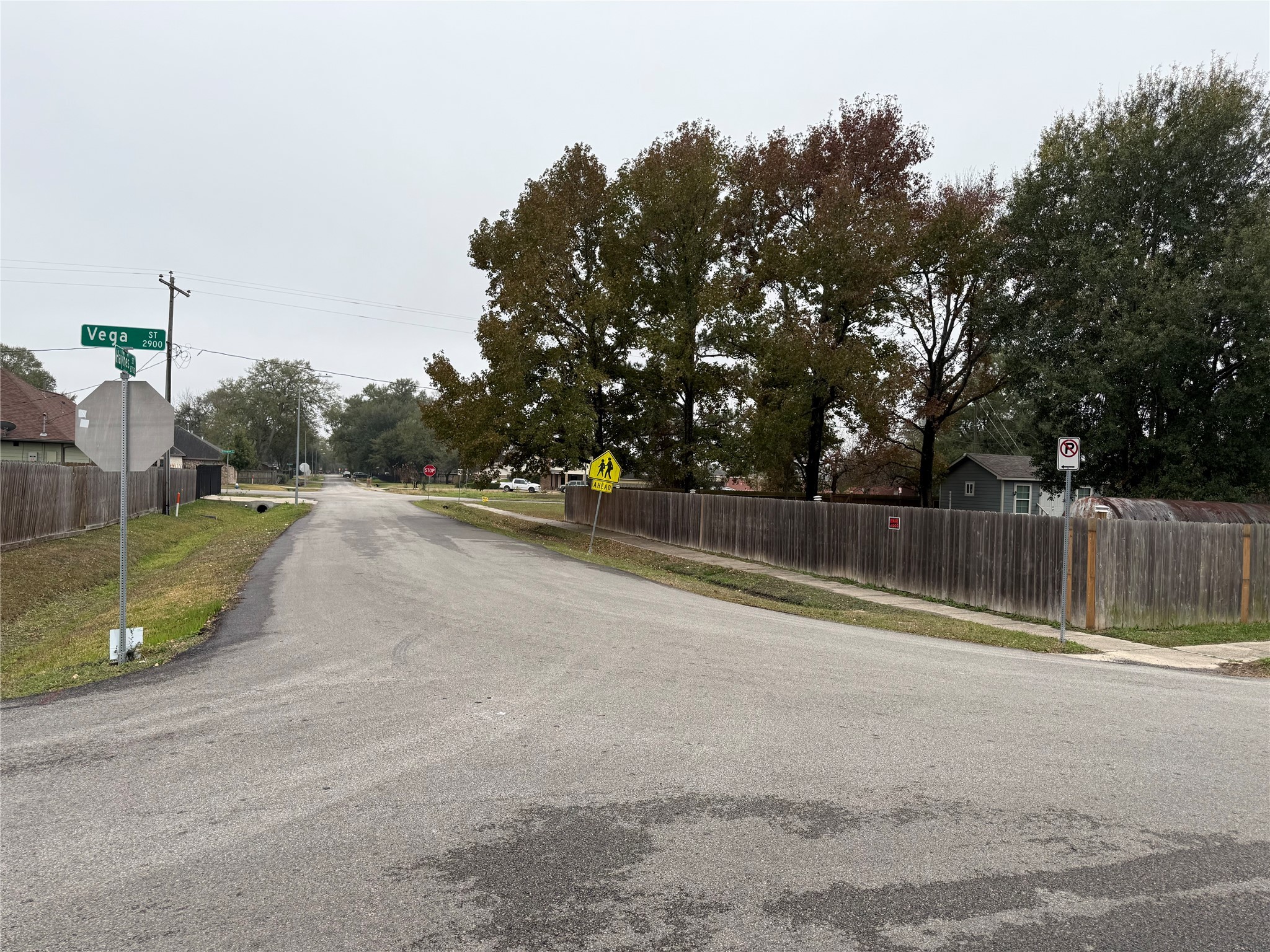 3003 Vega Houston, TX 77088 - Photo 13 of 13 a view of basketball court
