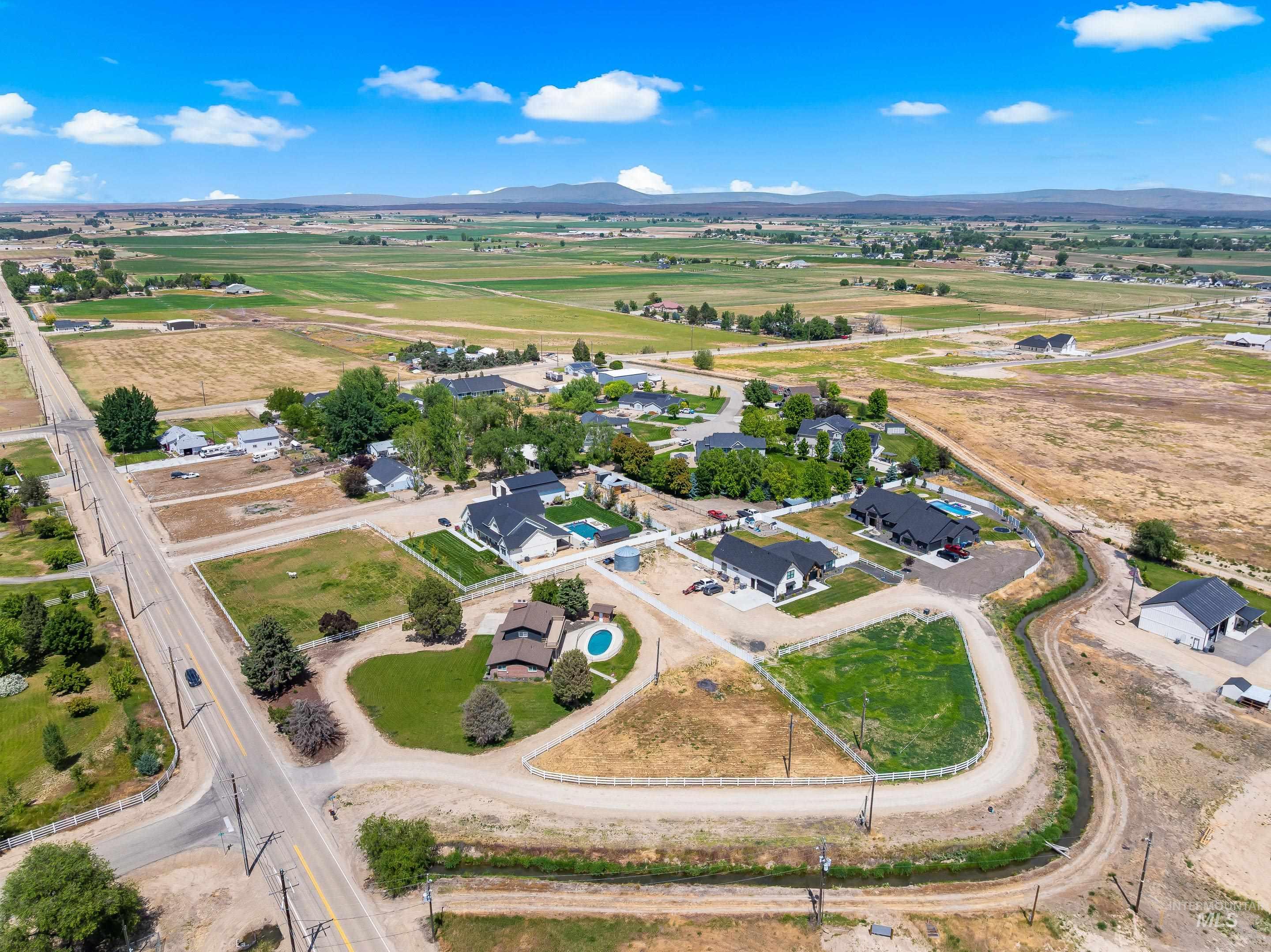 13984 Raptor Lane Caldwell, ID 83607 - Photo 3 of 48