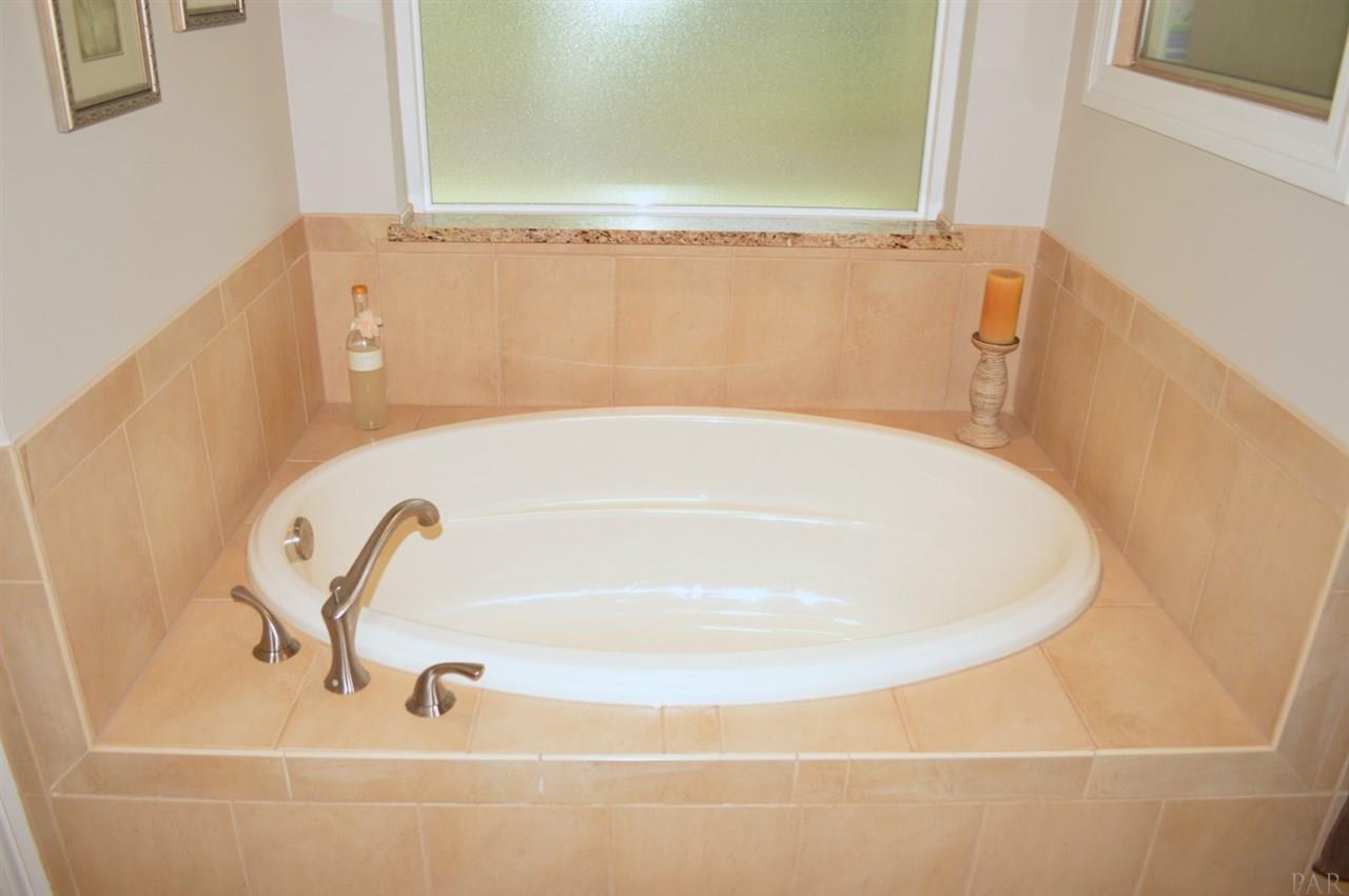 3270 Pine Forest Road Cantonment, FL 32533 - Photo 16 of 50 Gallery Image 16