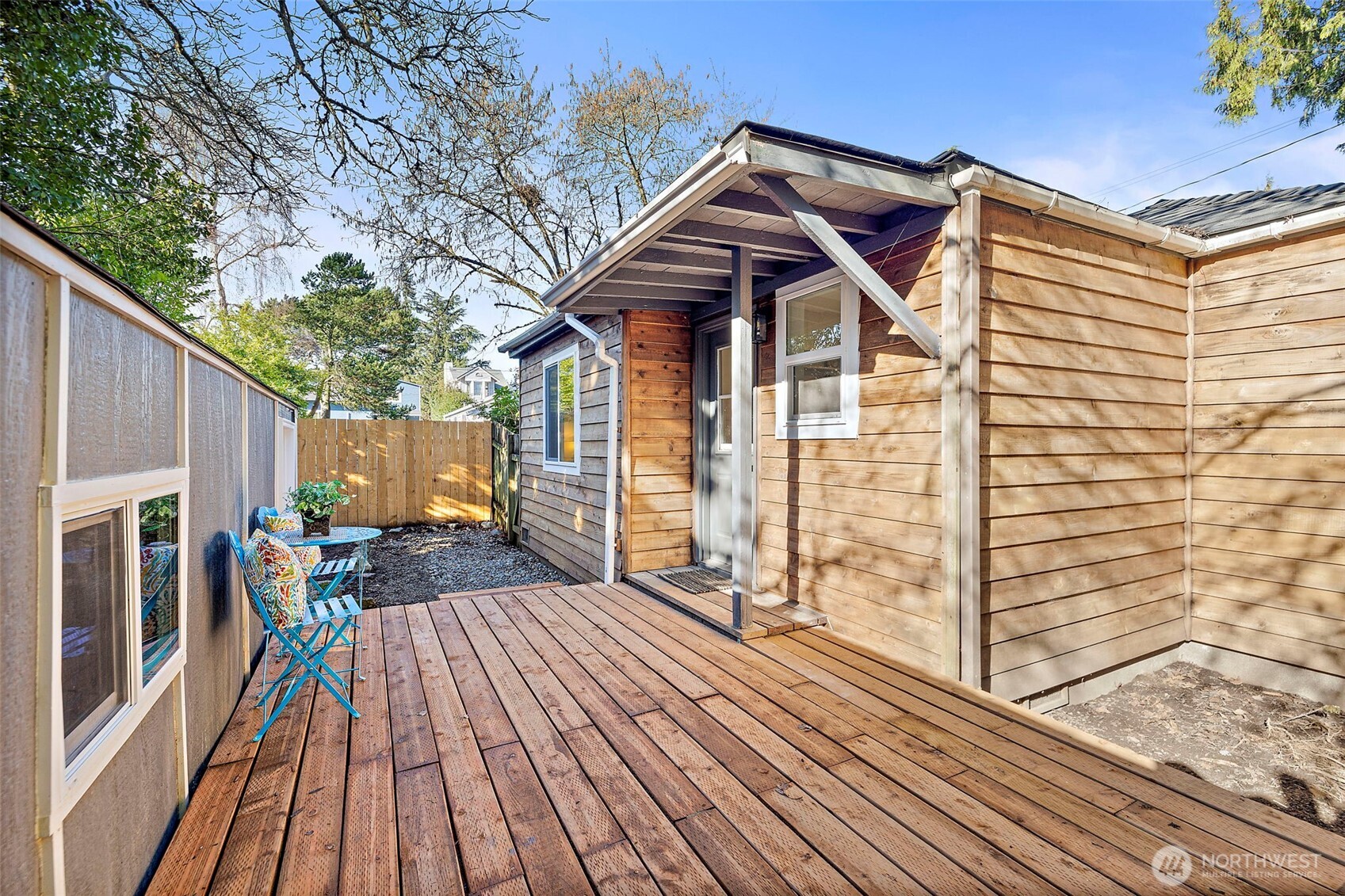 2311 North 88th Street Seattle, WA 98103 - Photo 2 of 23