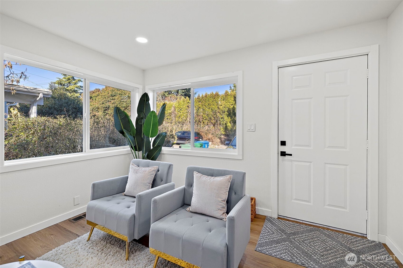 2311 North 88th Street Seattle, WA 98103 - Photo 9 of 23