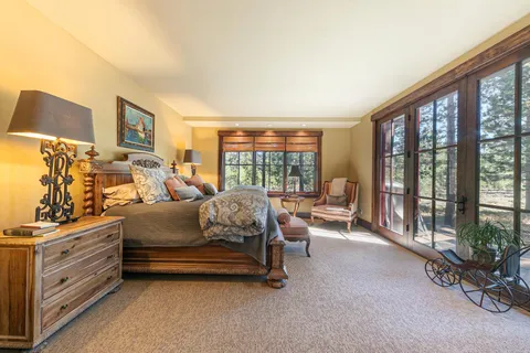 $3,700,000 | 8250 Lahontan Drive, Truckee, CA 96161