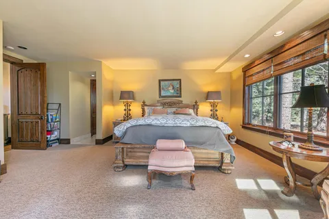 $3,700,000 | 8250 Lahontan Drive, Truckee, CA 96161