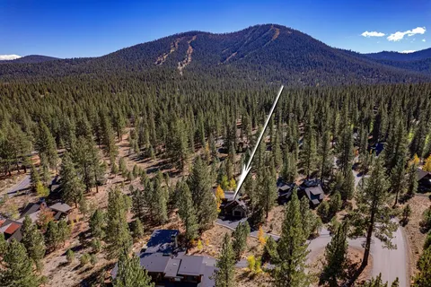 $3,700,000 | 8250 Lahontan Drive, Truckee, CA 96161