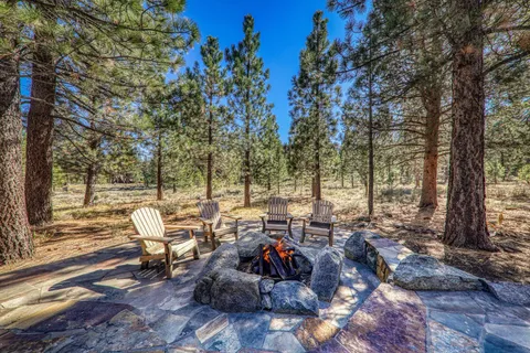 $3,700,000 | 8250 Lahontan Drive, Truckee, CA 96161