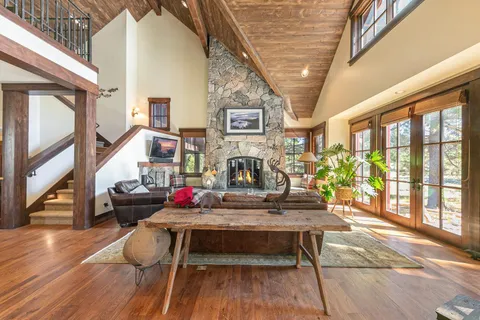 $3,700,000 | 8250 Lahontan Drive, Truckee, CA 96161