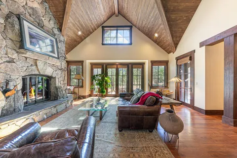 $3,700,000 | 8250 Lahontan Drive, Truckee, CA 96161