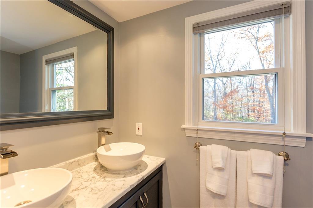 216 River Road Topsham, ME 04086 - Photo 20 of 34 Photo