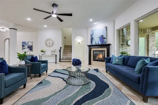 $900,000 | 147 Bradshaw Drive, Austin, TX 78737