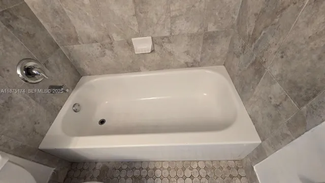 $2,150 | 10600 Northwest 10th Street, Unit 106, Pembroke Pines, FL 33026