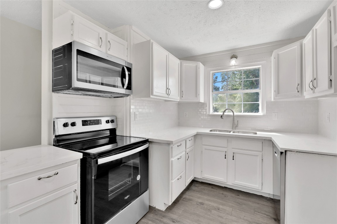 31 Montego Way Point Blank, TX 77364 - Photo 9 of 23 Stainless steel appliances