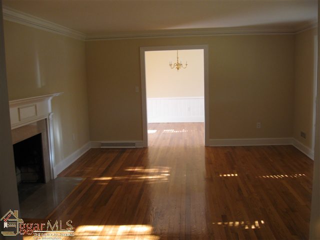 142 Lullwater Road Greenville, SC 29607 - Photo 5 of 18 Gallery Image 5
