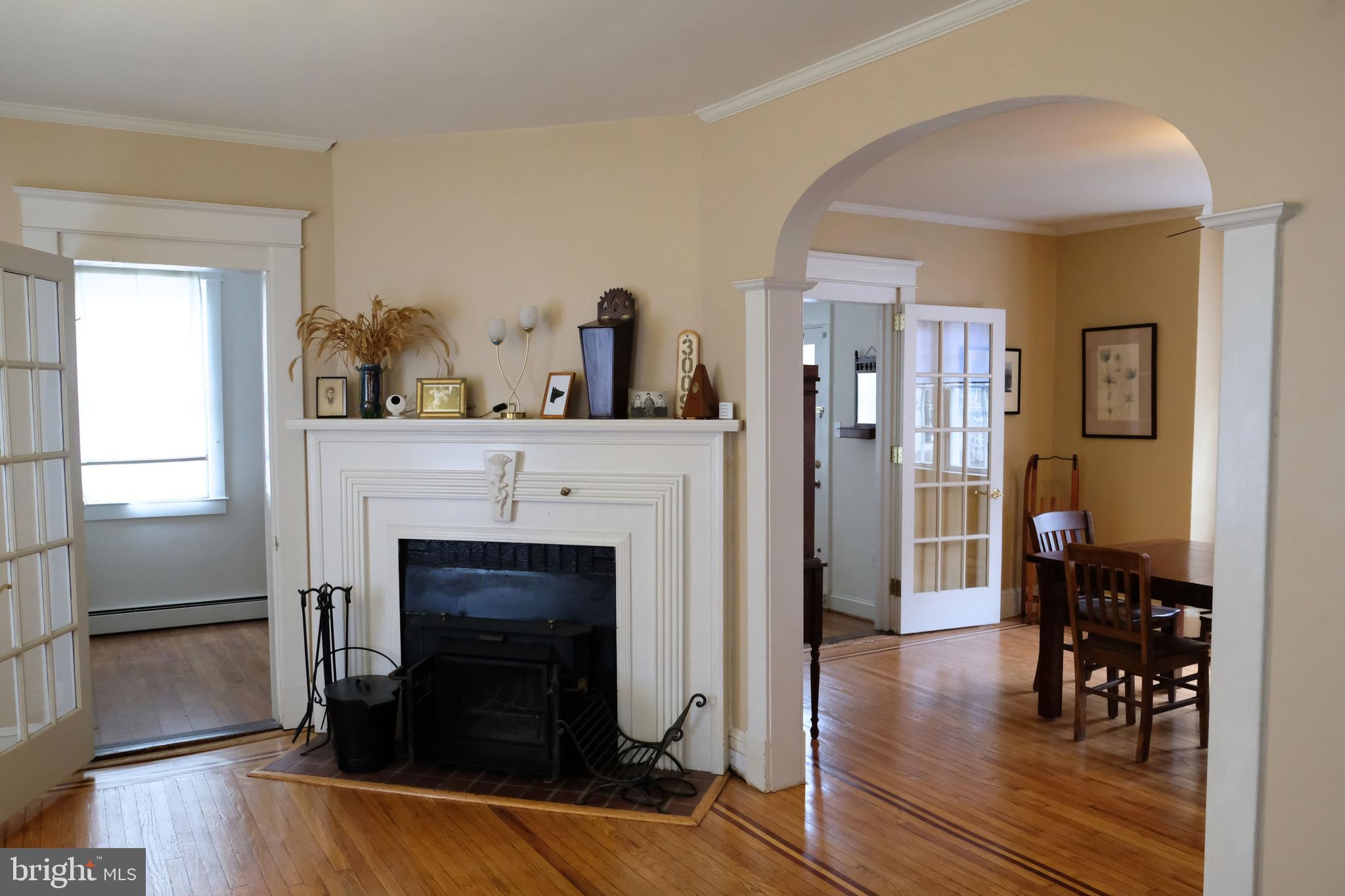 3504 Newland Road Baltimore, MD 21218 - Photo 4 of 34 living room