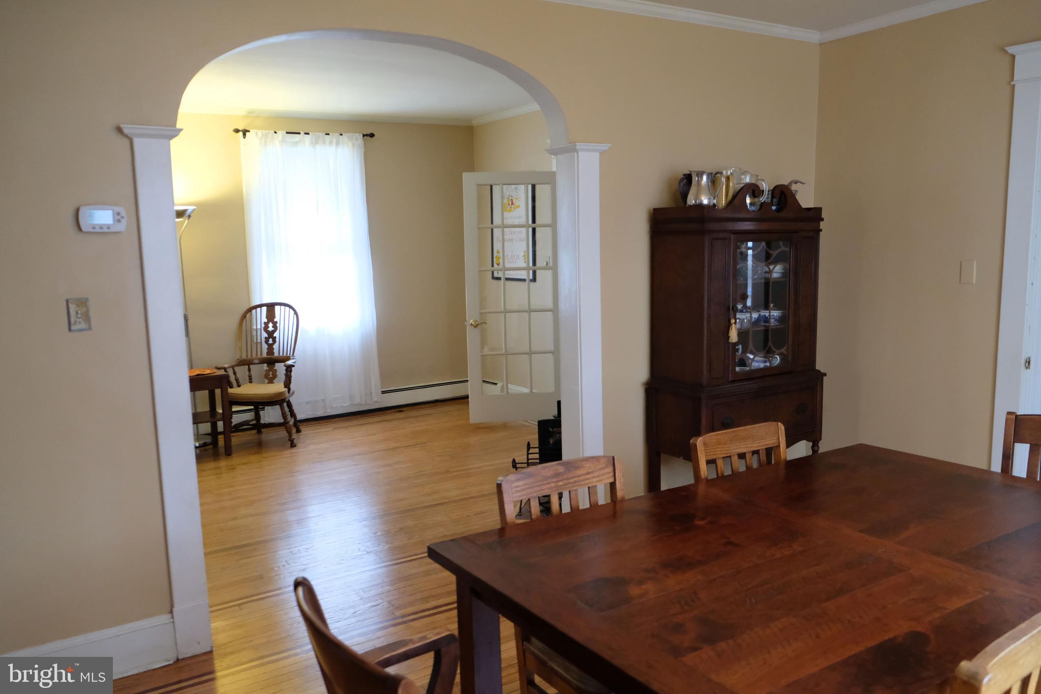 3504 Newland Road Baltimore, MD 21218 - Photo 7 of 34 dining & living rooms