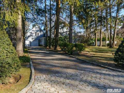 240 Split Rock Road Syosset, NY 11791 - Photo 1 of 1