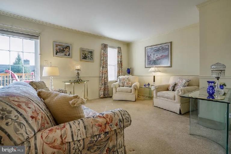 532 Canterbury Road Norristown, PA 19403 - Photo 17 of 22 Bright and inviting living space.