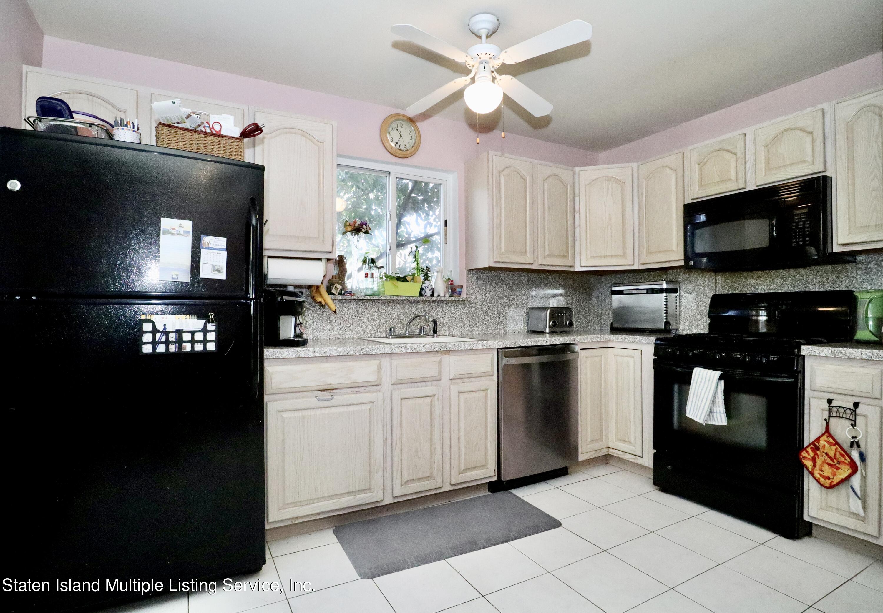 4 Midland Road Staten Island, NY 10308 - Photo 6 of 18 IMG_4831