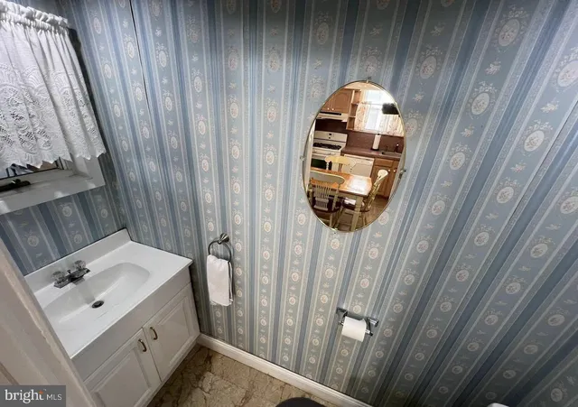 $278,000 | 525 Bridgeboro Street, Riverside, NJ 08075