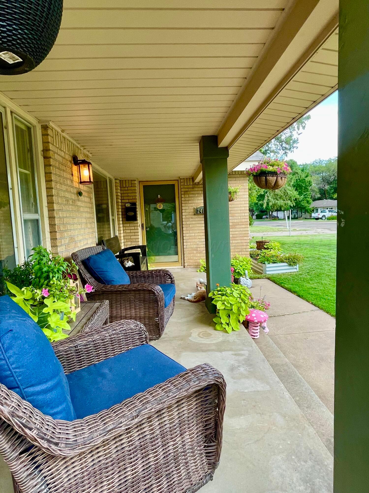 2406 Juniper Drive Amarillo, TX 79109 - Photo 3 of 28 a view of an house with backyard and sitting area