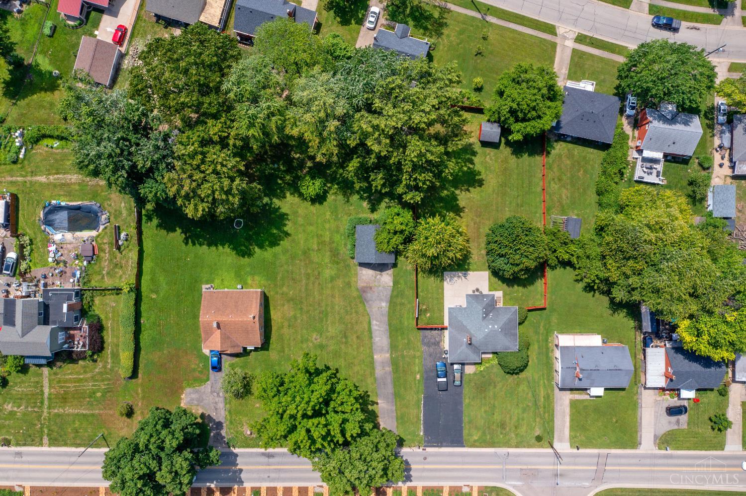 10561 Plainfield Road Cincinnati, OH 45241 - Photo 7 of 20