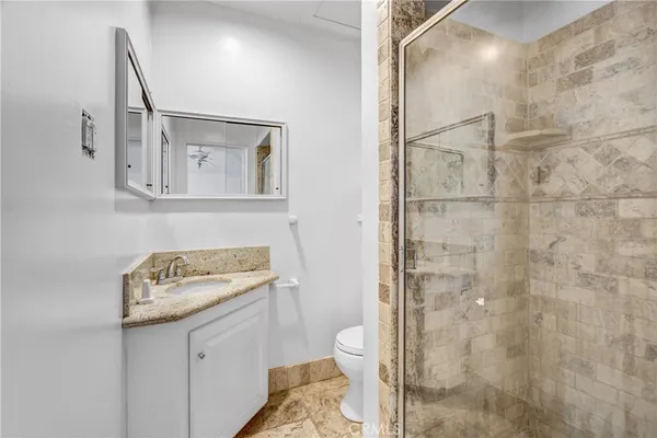 $6,800 | 12135 Morrison Street, Valley Village, CA 91607