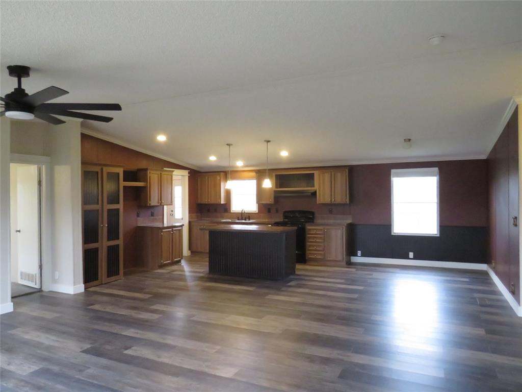 2141 Crocket Sanger, TX 76266 - Photo 5 of 26