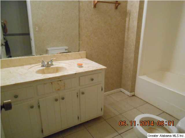 1205 Airport Circle Jasper, AL 35504 - Photo 6 of 16