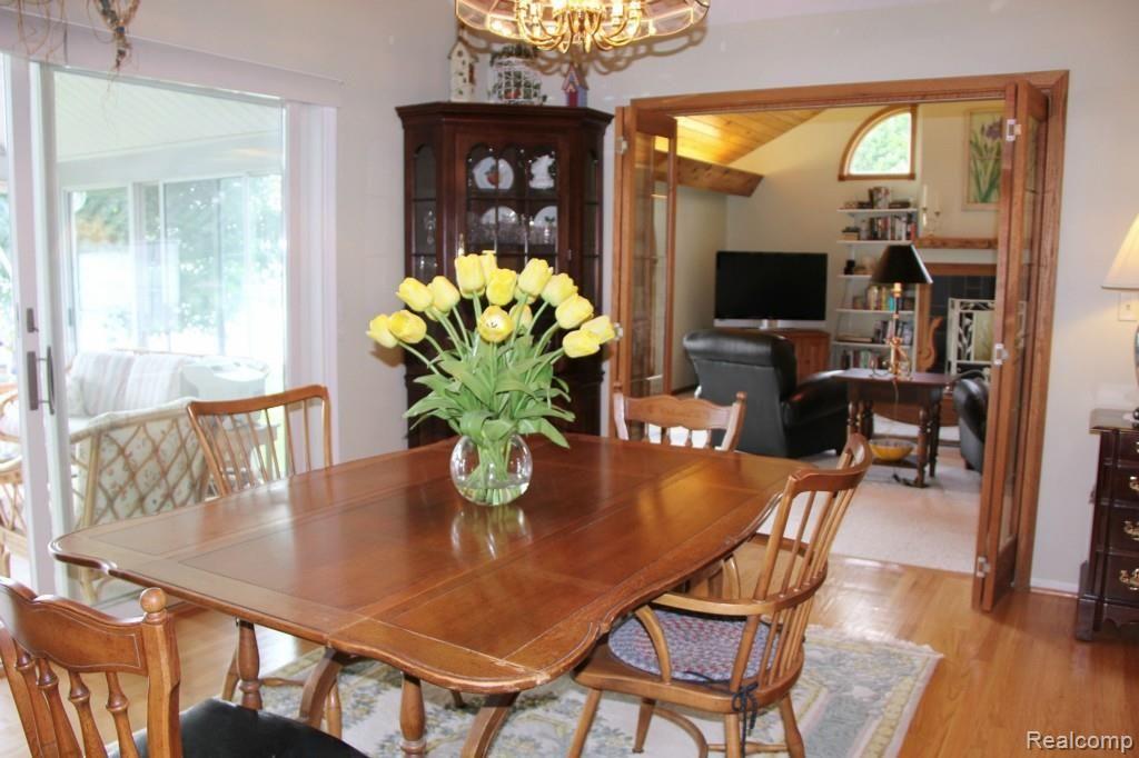 8234 Riverside Drive Brighton, MI 48116 - Photo 12 of 35 Dining Room 2.jpg