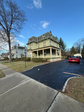 $2,850 | 355 West Milton Avenue, Rahway, NJ 07065