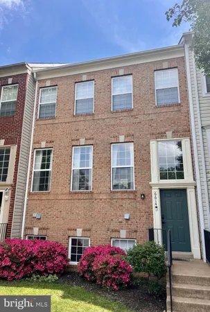 $790,000 | 6614 Charles Green Square, Alexandria, VA 22315