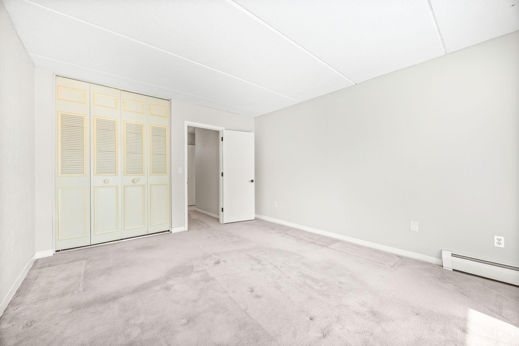 10411 Cedar Lk Road South, Unit 213 Hopkins, MN 55305 - Photo 19 of 46