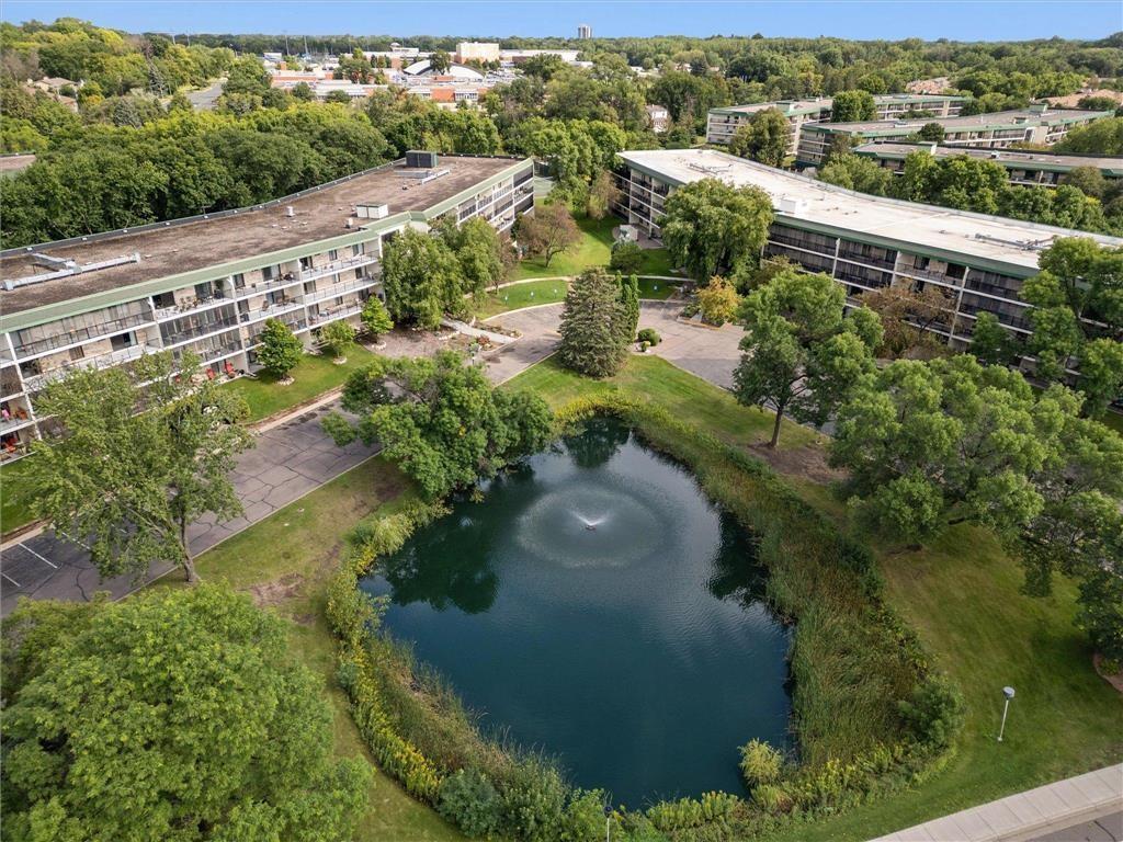 10411 Cedar Lake Road, Unit 213 Minnetonka, MN 55305 - Photo 44 of 46