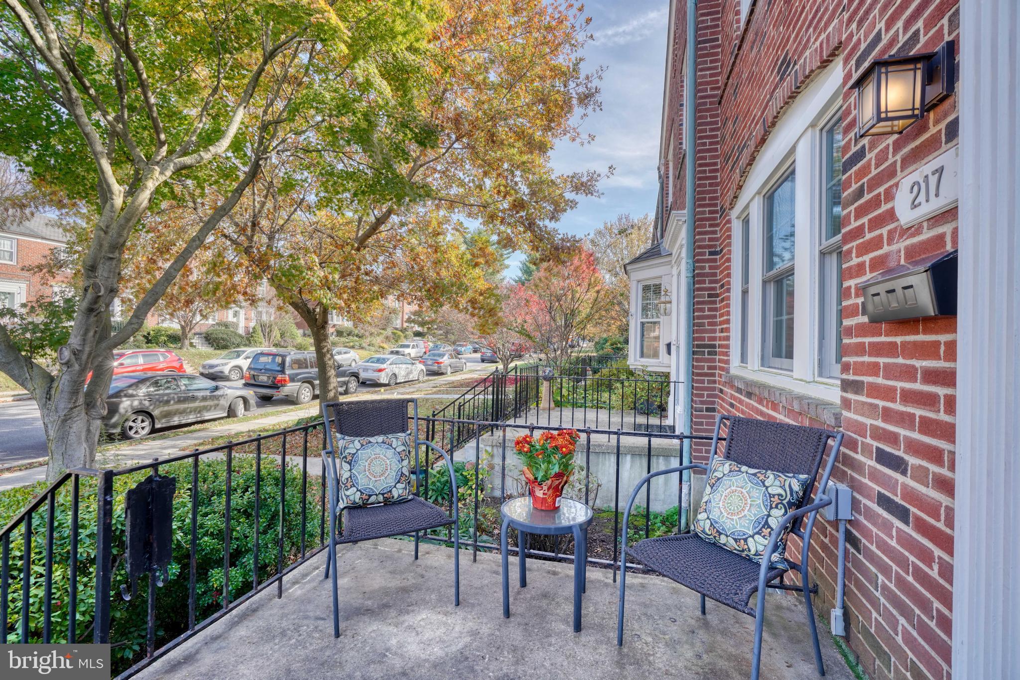 217 Gaywood Road Baltimore, MD 21212 - Photo 5 of 69 Inviting front porch