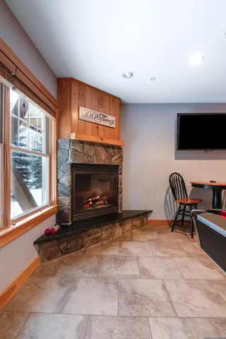 $1,275,000 | 5022 Black Bear Run, Unit 22, Carrabassett Valley, ME 04947