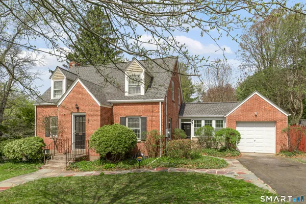 $435,000 | 55 Goodrich Street, Hamden, CT 06517